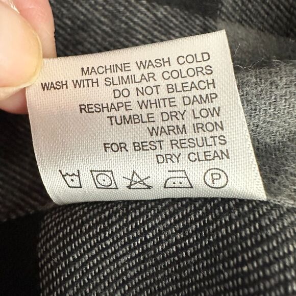 Design In Italy Shirt Men M Black Gray Button Up Check Flannel Sleeveless NWOT - Picture 4 of 7